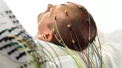 ما هو تخطيط الدماغ EEG؟