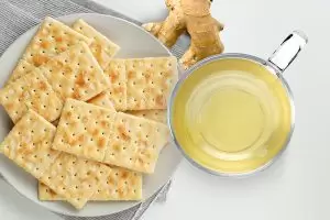 علاج المعدة بالبيت بالأكل