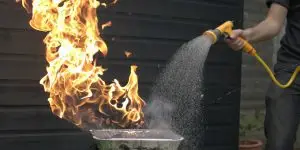 اطفاء النار