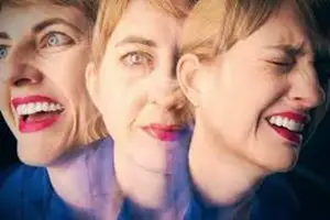 اعراض الفصام الوجداني بالتفصيل