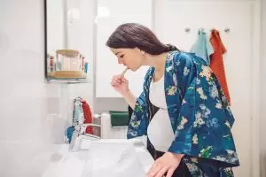 أسباب نزيف اللثة للحامل