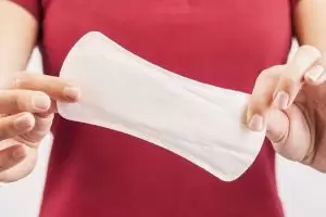 أسباب وأعراض وأنواع انقطاع الدورة الشهرية